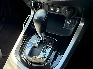 Used 2021 Nissan Navara N-Guard Grey - Interior and Exterior details 12