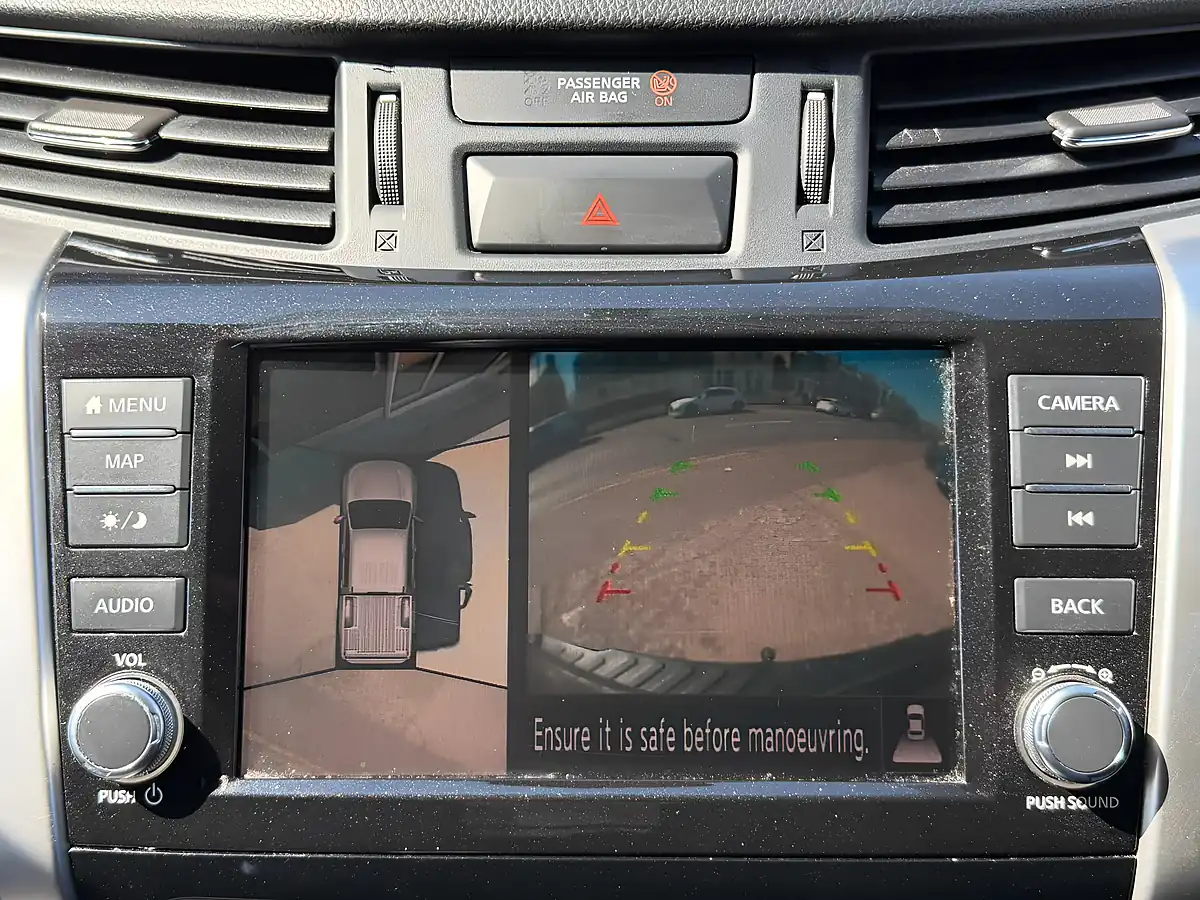 Used 2021 Nissan Navara N-Guard Grey - Interior and Exterior details 15