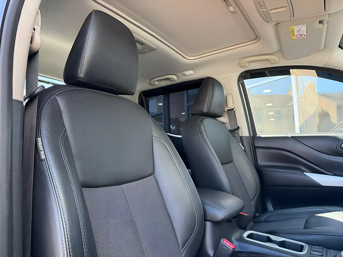 Used 2021 Nissan Navara N-Guard Grey - Interior and Exterior details 7