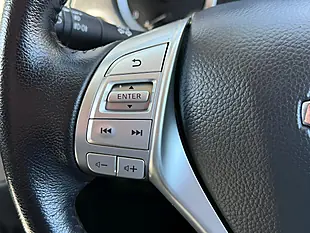 Used 2021 Nissan Navara N-Guard Grey - Interior and Exterior details 9