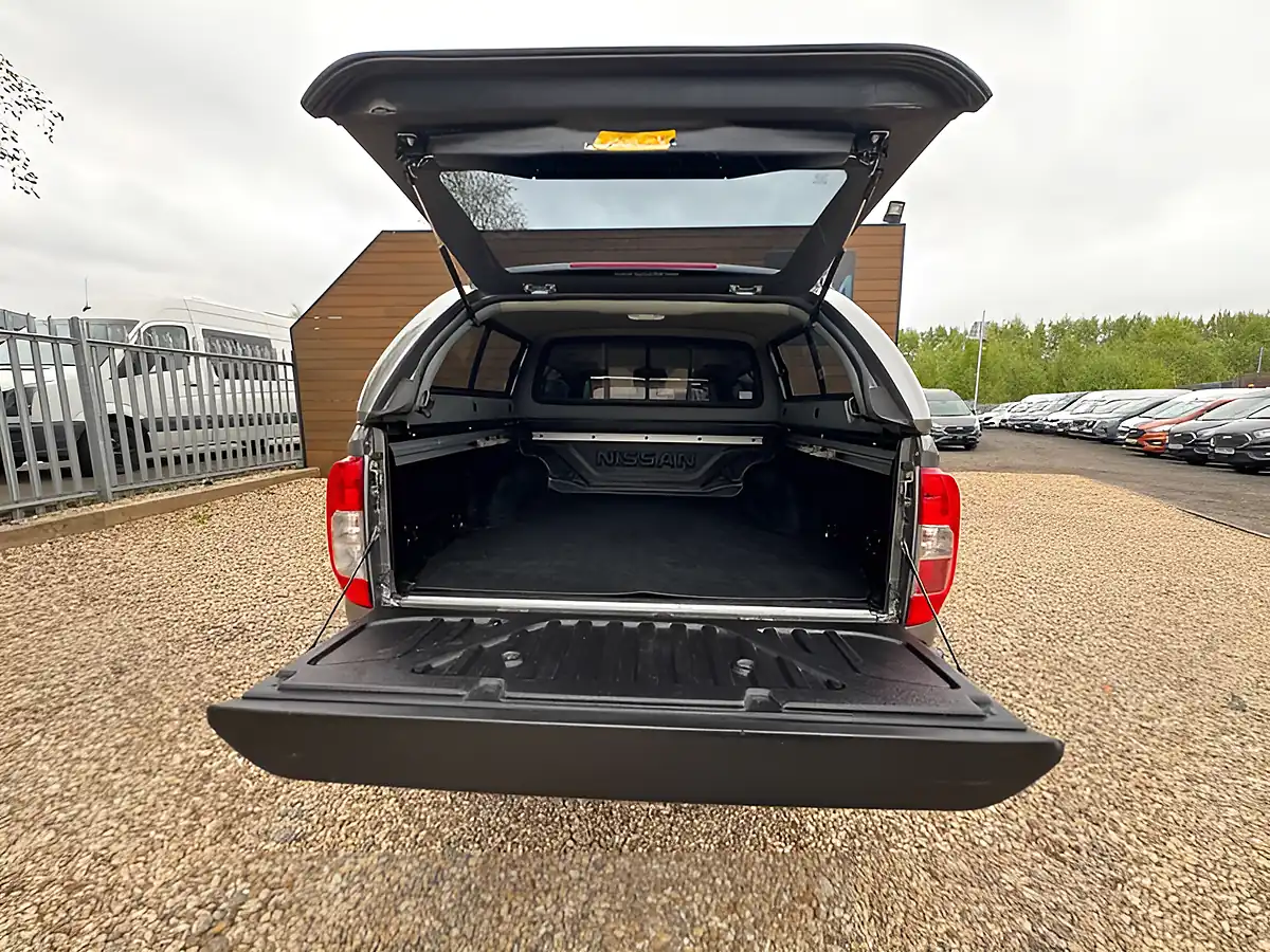 Used 2021 Nissan Navara N-Guard Grey - Interior and Exterior details 5