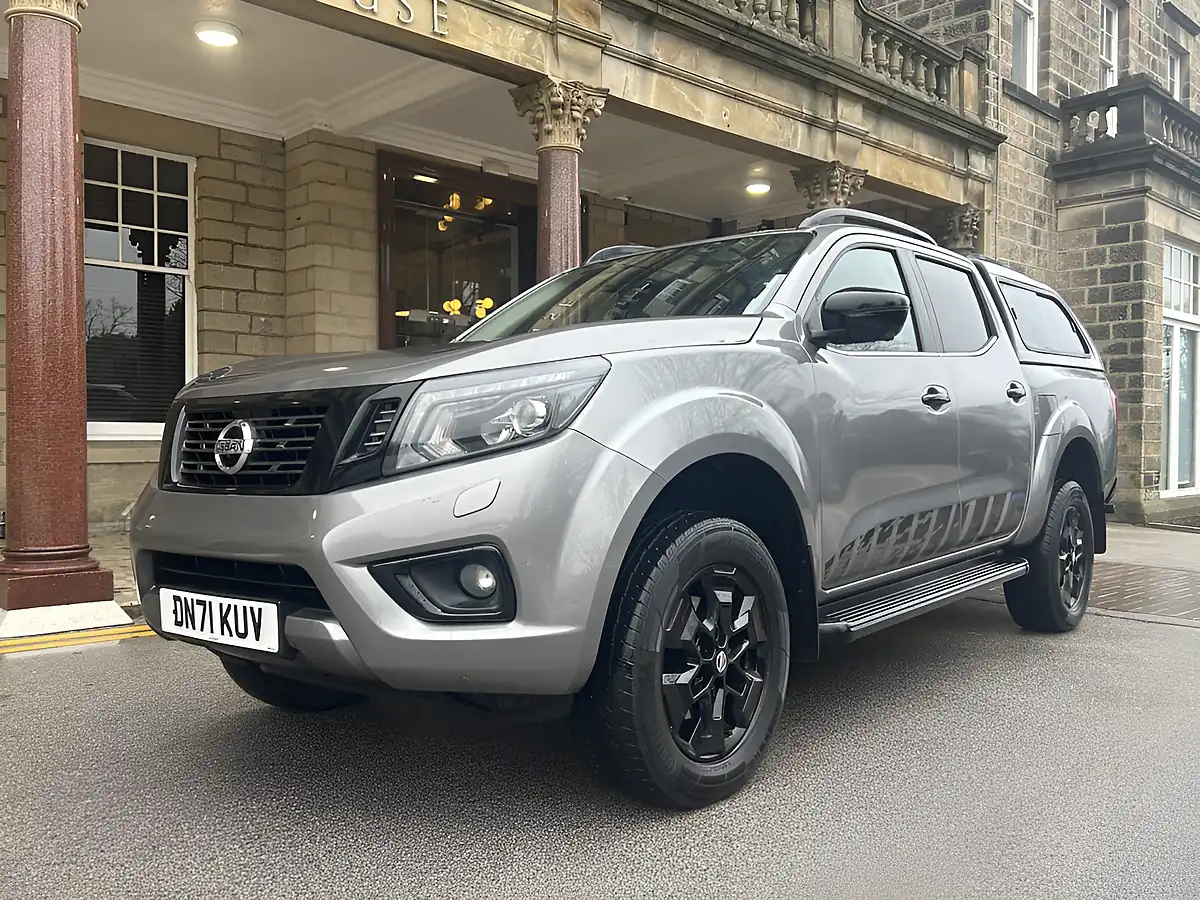 Used 2021 Nissan Navara N-Guard Metallic Twilight Grey - Interior and Exterior details 10