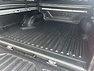 Used 2021 Nissan Navara N-Guard Metallic Twilight Grey - Interior and Exterior details 16