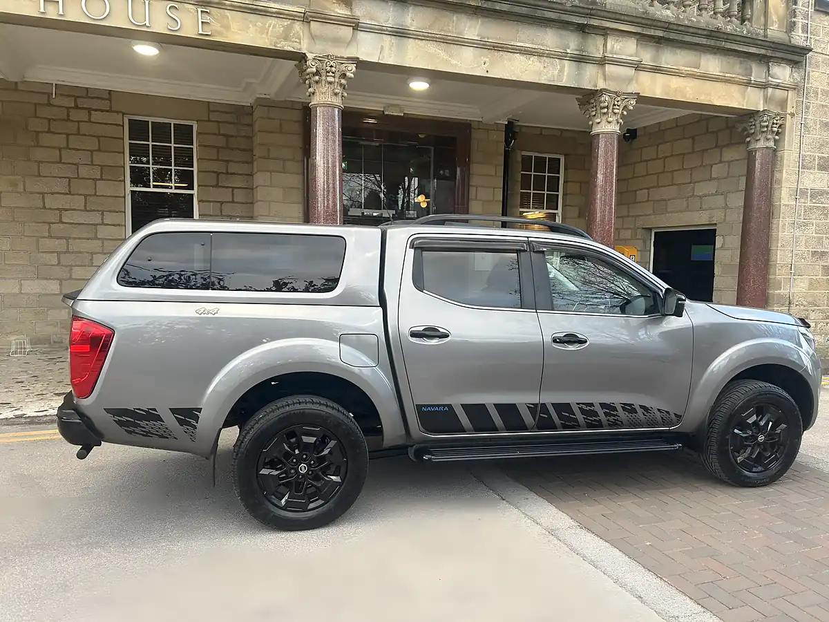 Used 2021 Nissan Navara N-Guard Twilight Grey - Interior and Exterior details 8