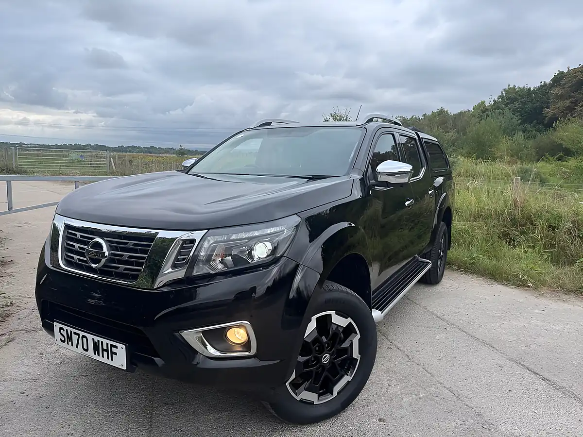 Used 2021 Nissan Navara Tekna Black - Interior and Exterior details 12