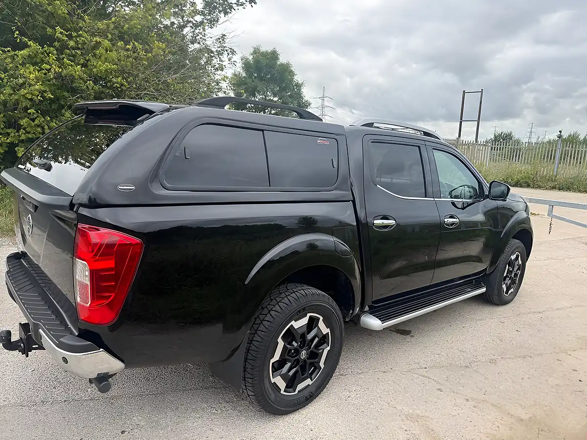 Used 2021 Nissan Navara Tekna Black - Interior and Exterior details 16