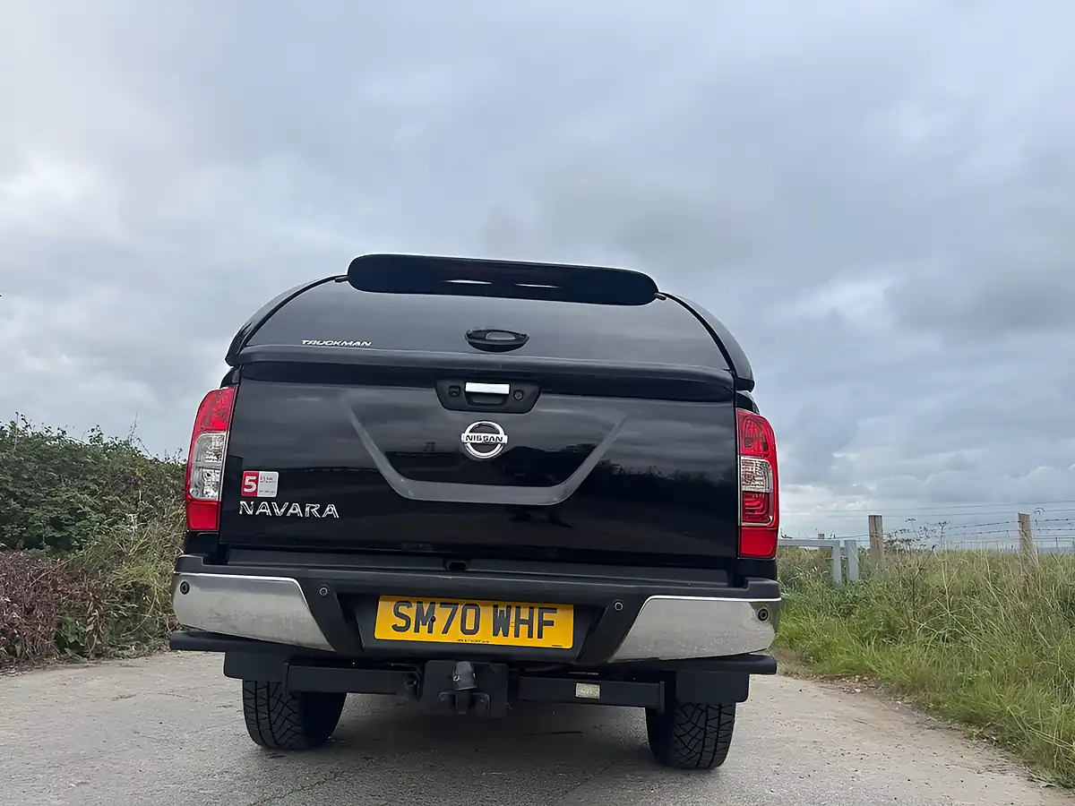 Used 2021 Nissan Navara Tekna Black - Interior and Exterior details 19