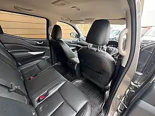Used 2021 Nissan Navara Tekna Grey - Interior and Exterior details 15