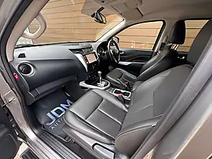 Used 2021 Nissan Navara Tekna Grey - Interior and Exterior details 19
