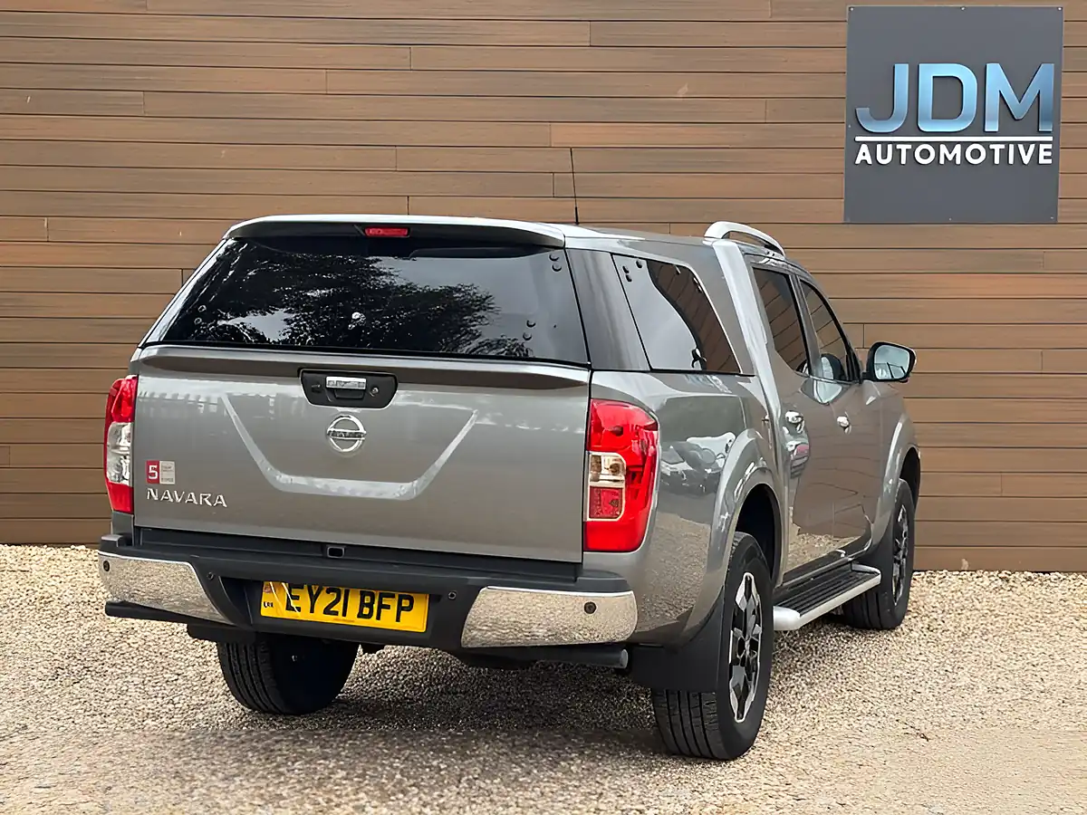 Used 2021 Nissan Navara Tekna Grey - Interior and Exterior details 3