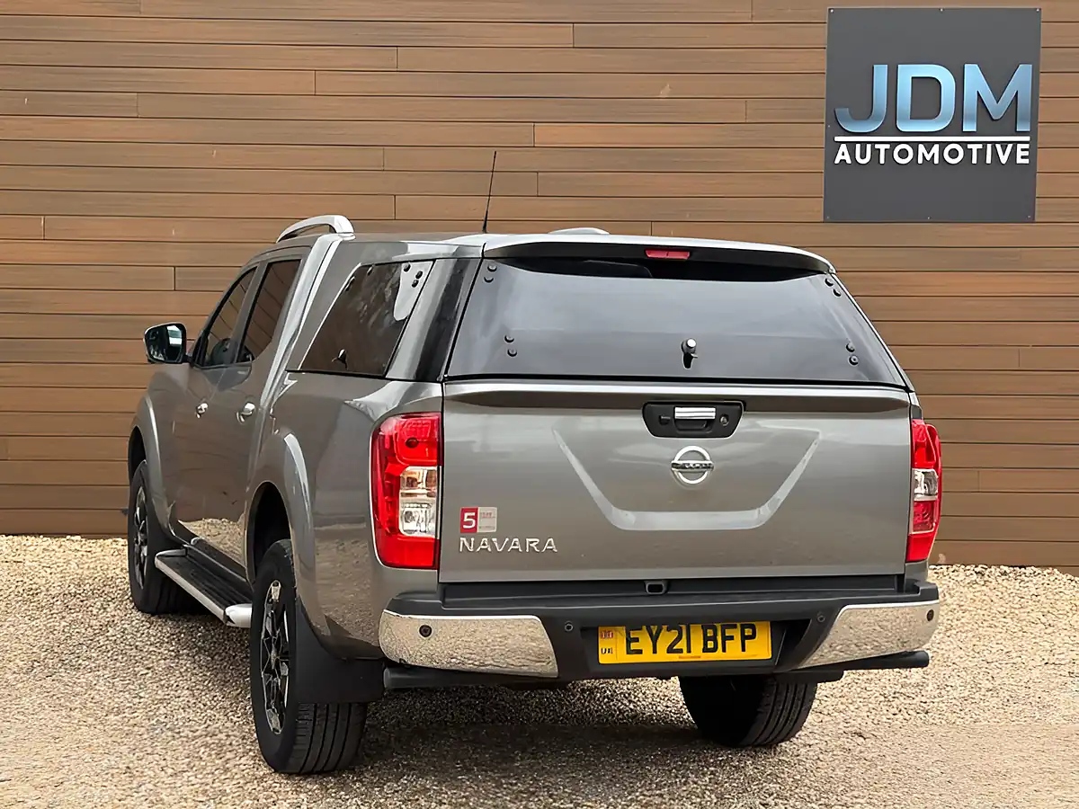 Used 2021 Nissan Navara Tekna Grey - Interior and Exterior details 6