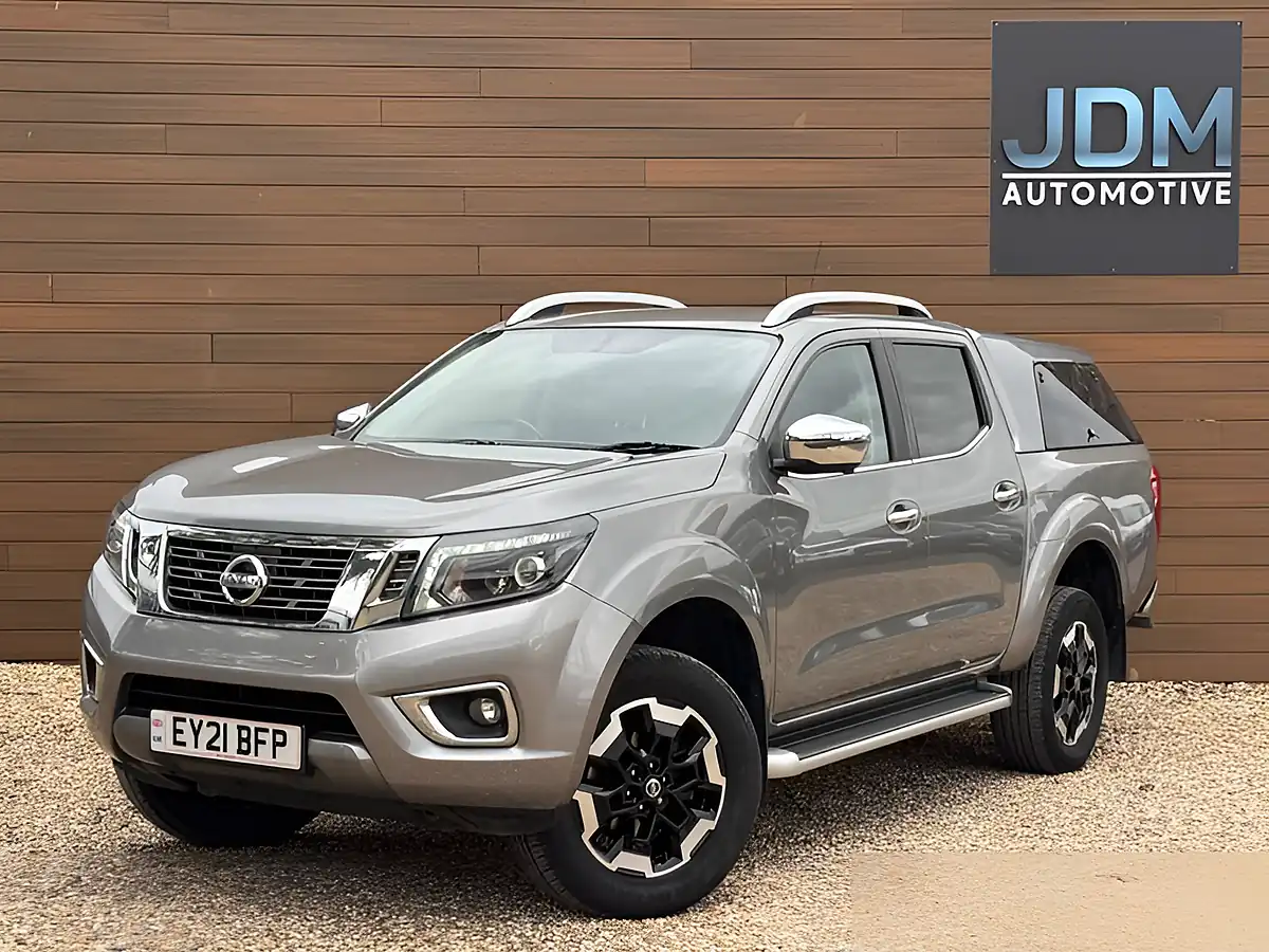 Used 2021 Nissan Navara Tekna Grey - Interior and Exterior details 8