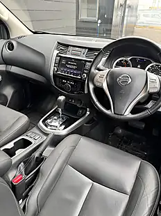 Used 2021 Nissan Navara Tekna Grey - Interior and Exterior details 14