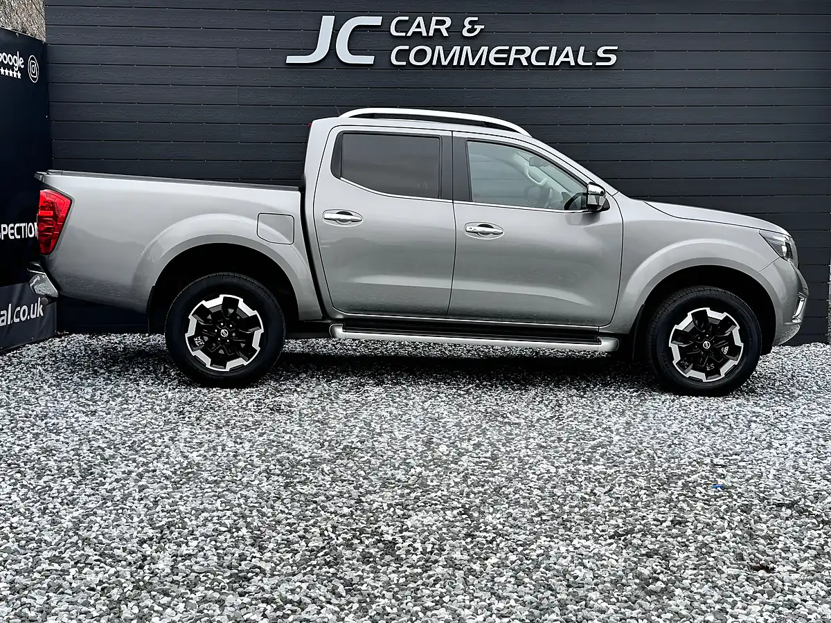 Used 2021 Nissan Navara Tekna Grey - Interior and Exterior details 2