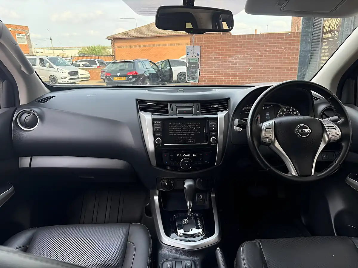 Used 2021 Nissan Navara Tekna Silver - Interior and Exterior details 3