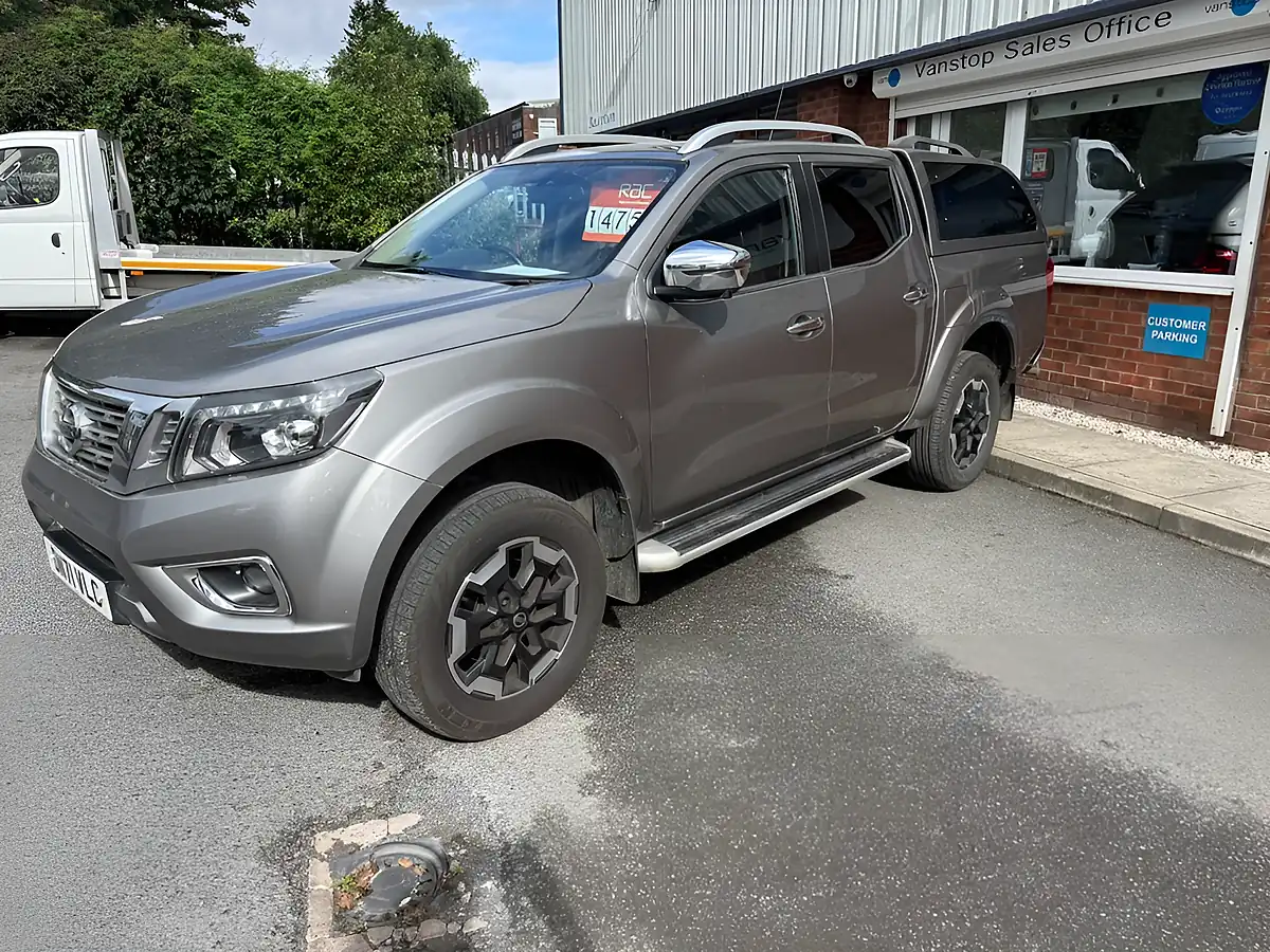 Used 2021 Nissan Navara Tekna Twilight Grey - Interior and Exterior details 3