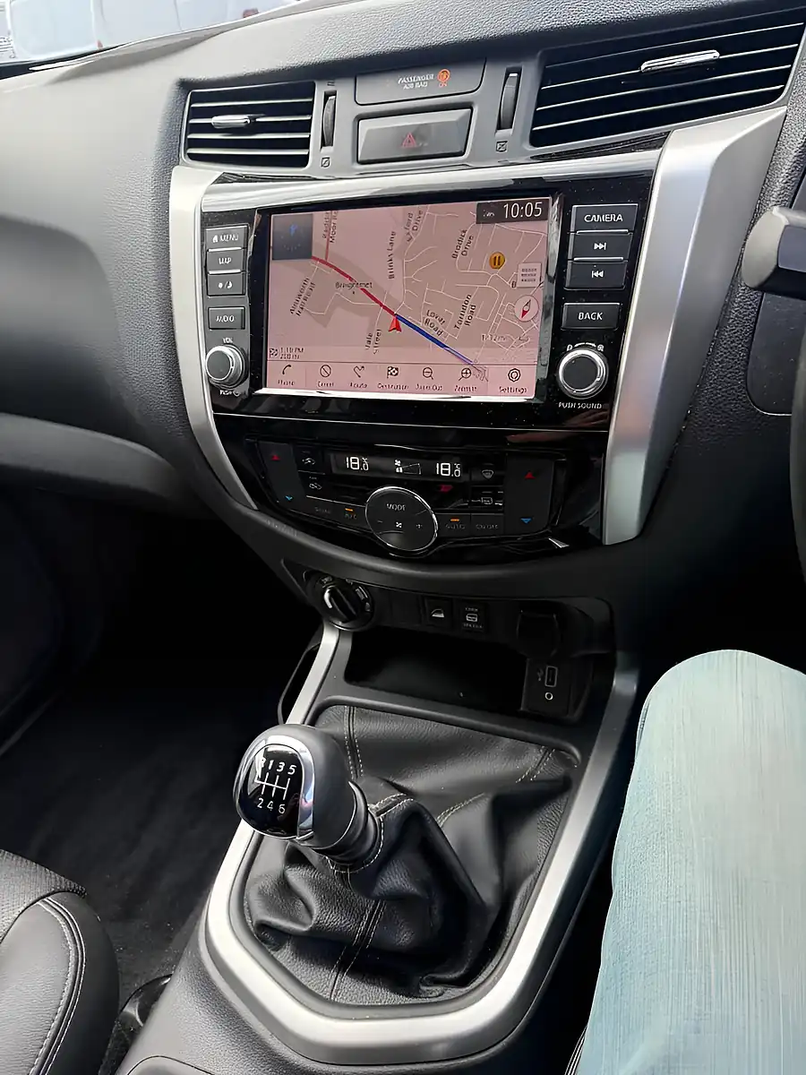 Used 2021 Nissan Navara Tekna Twilight Grey - Interior and Exterior details 6