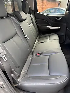 Used 2021 Nissan Navara Tekna Twilight Grey - Interior and Exterior details 8