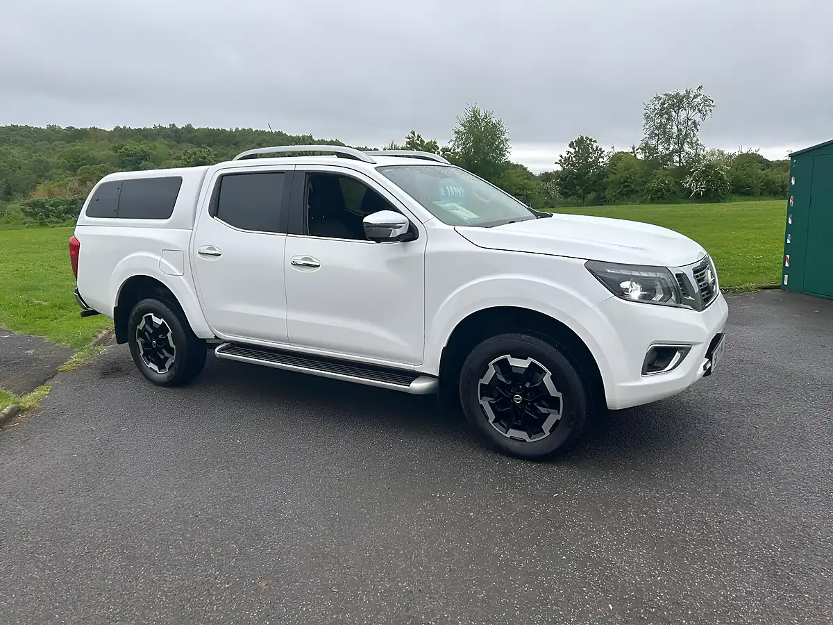 Used 2021 Nissan Navara Tekna White - Interior and Exterior details 3