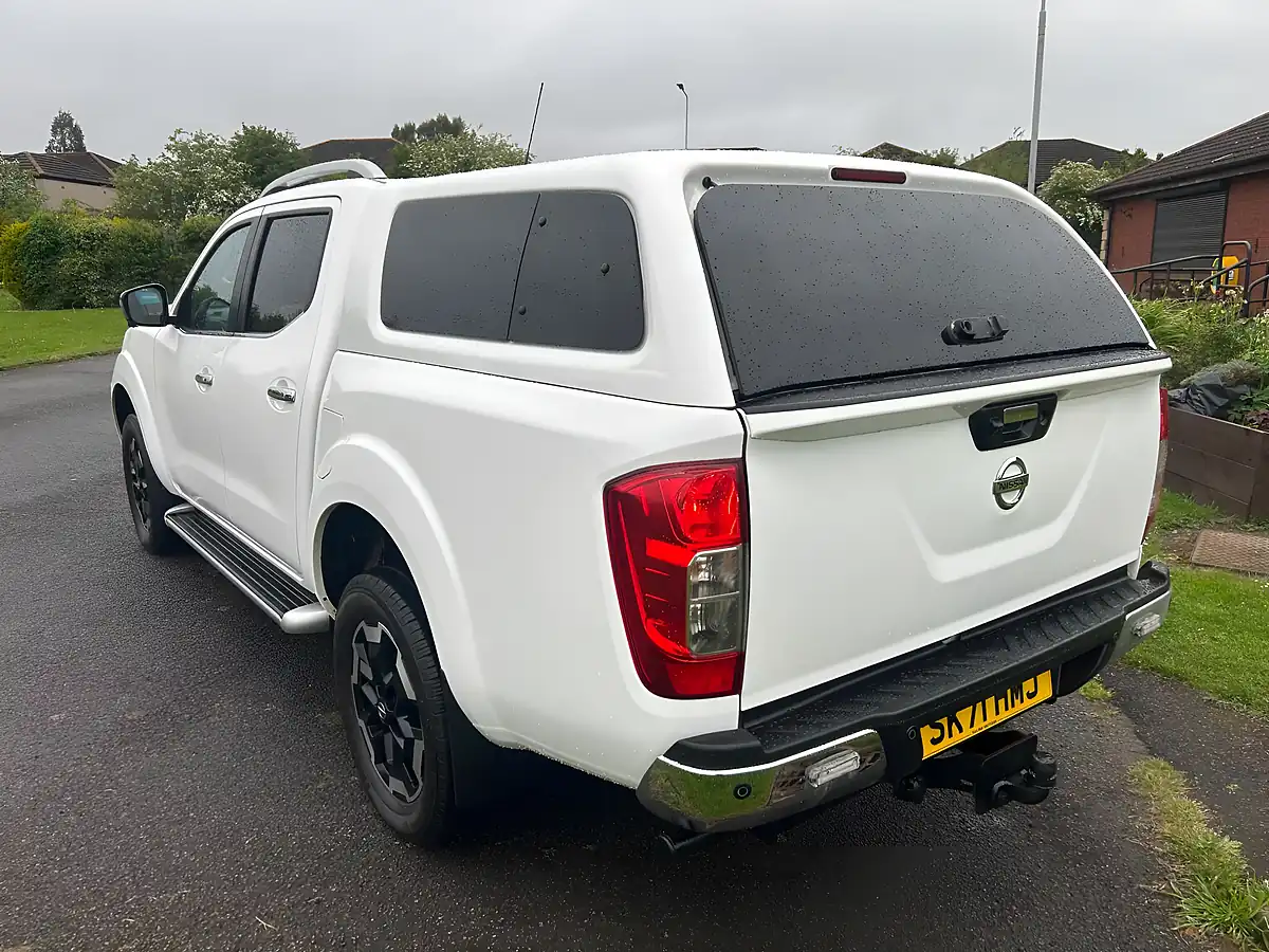 Used 2021 Nissan Navara Tekna White - Interior and Exterior details 5