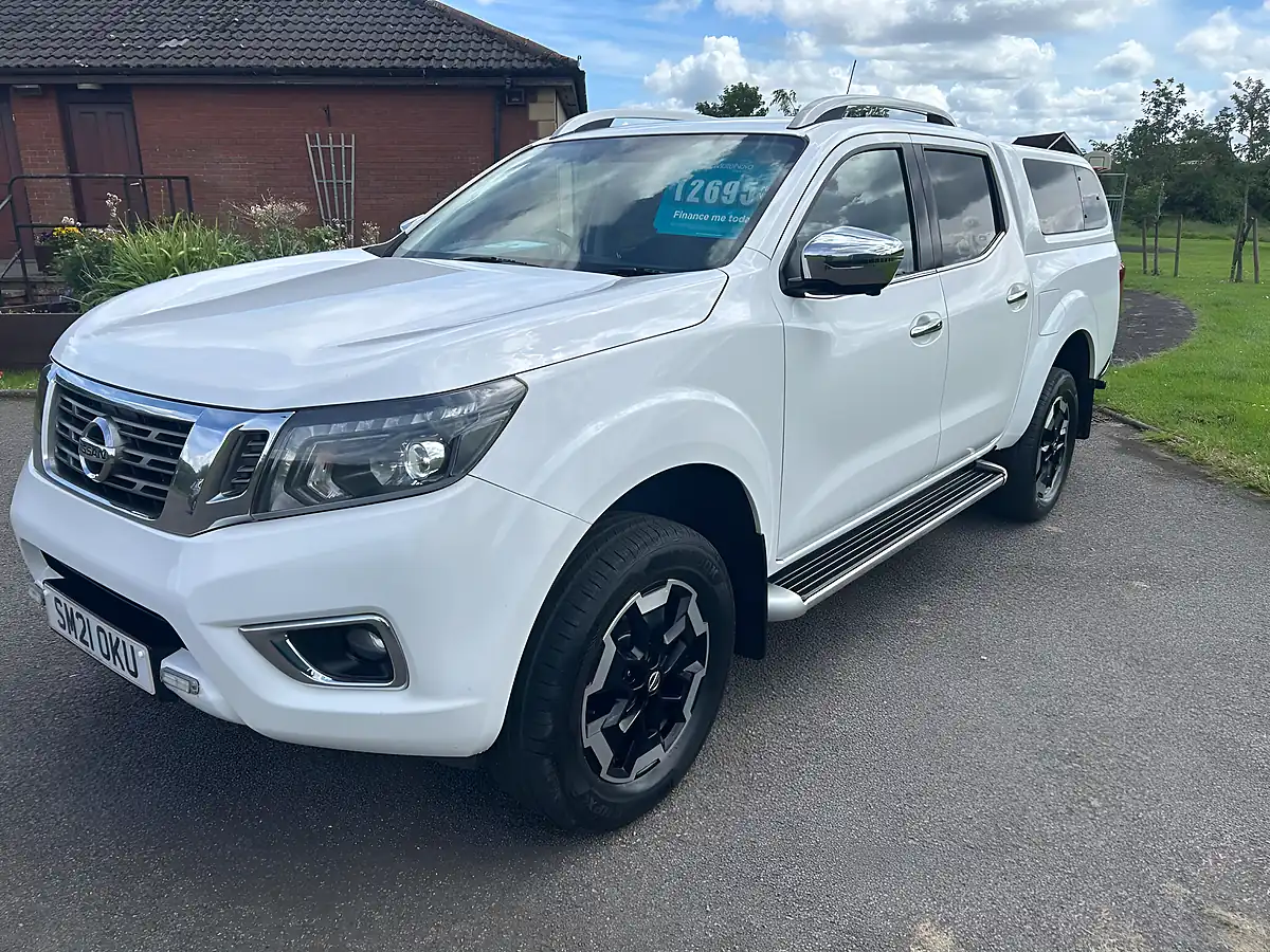 Used 2021 Nissan Navara Tekna White - Interior and Exterior details 3