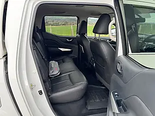 Used 2021 Nissan Navara Tekna White - Interior and Exterior details 13