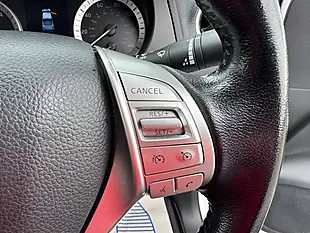 Used 2021 Nissan Navara Tekna White - Interior and Exterior details 17