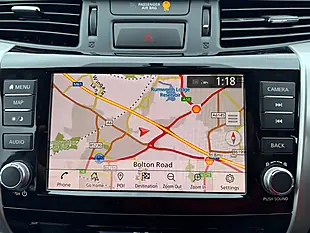 Used 2021 Nissan Navara Tekna White - Interior and Exterior details 19