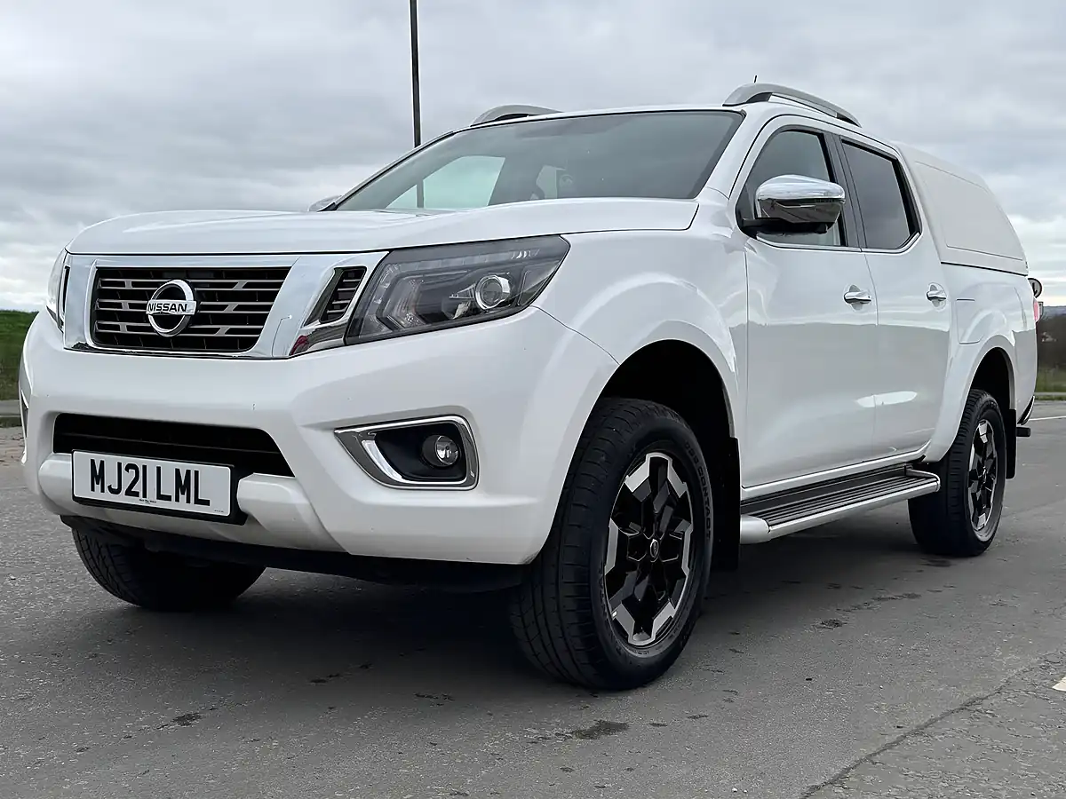 Used 2021 Nissan Navara Tekna White - Interior and Exterior details 3