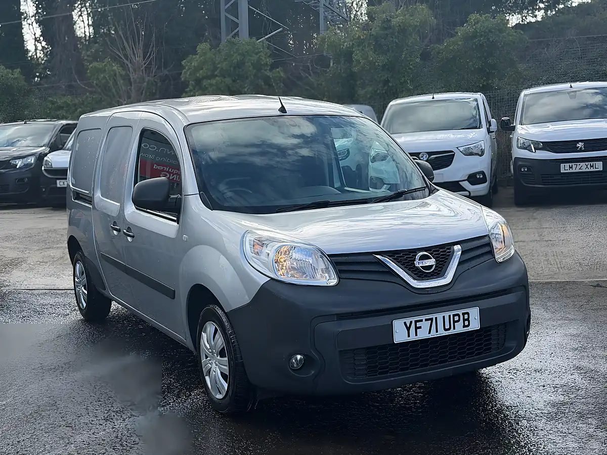Used 2021 Nissan NV250 Acenta Grey - Front View