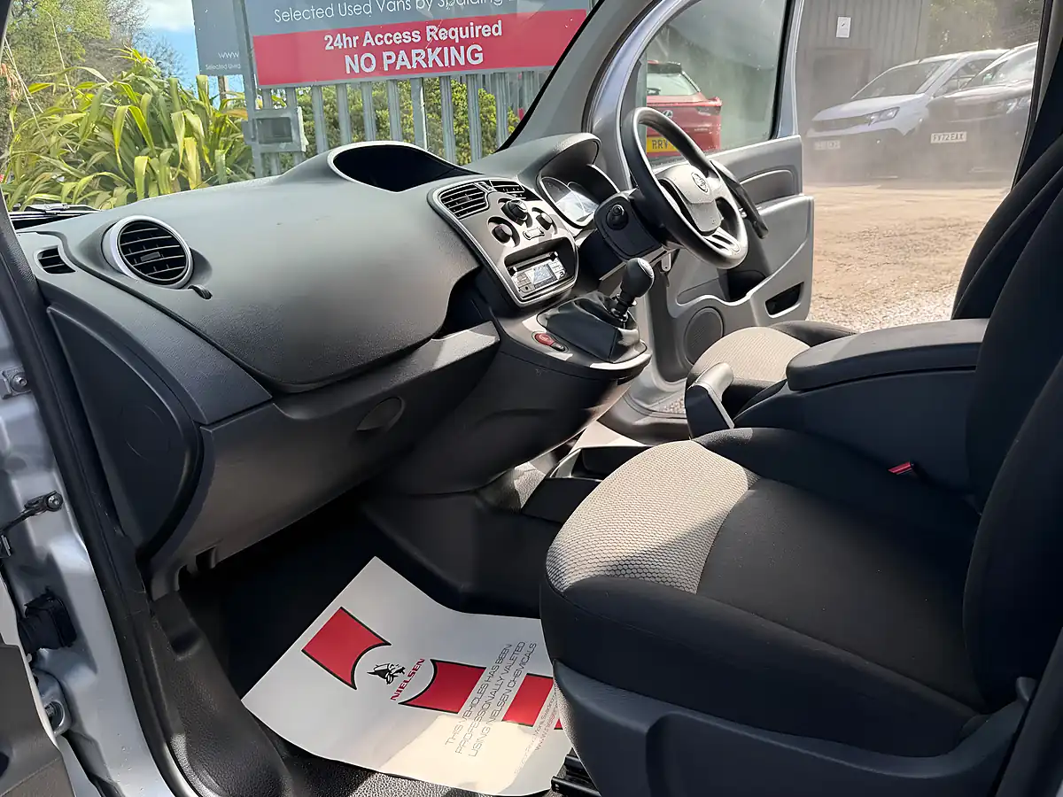 Used 2021 Nissan NV250 Acenta Grey - Interior and Exterior details 12