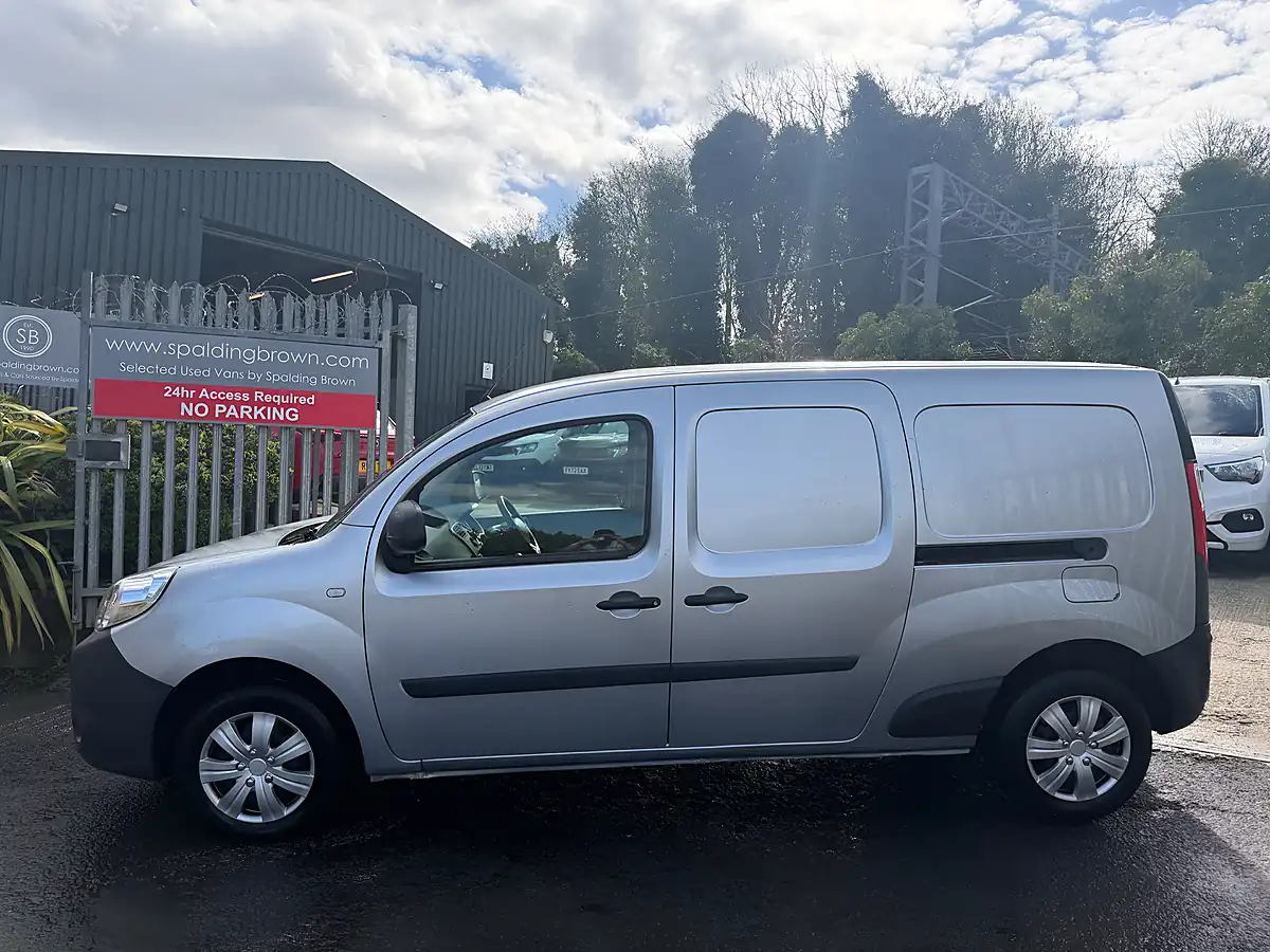 Used 2021 Nissan NV250 Acenta Grey - Interior and Exterior details 9