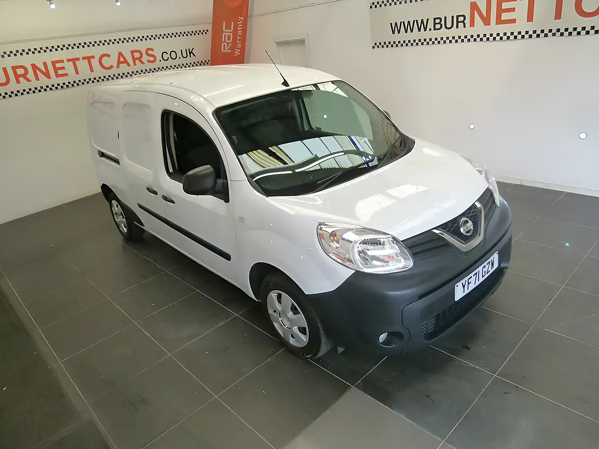 Used 2021 Nissan NV250 Acenta L2 White - Interior and Exterior details 18