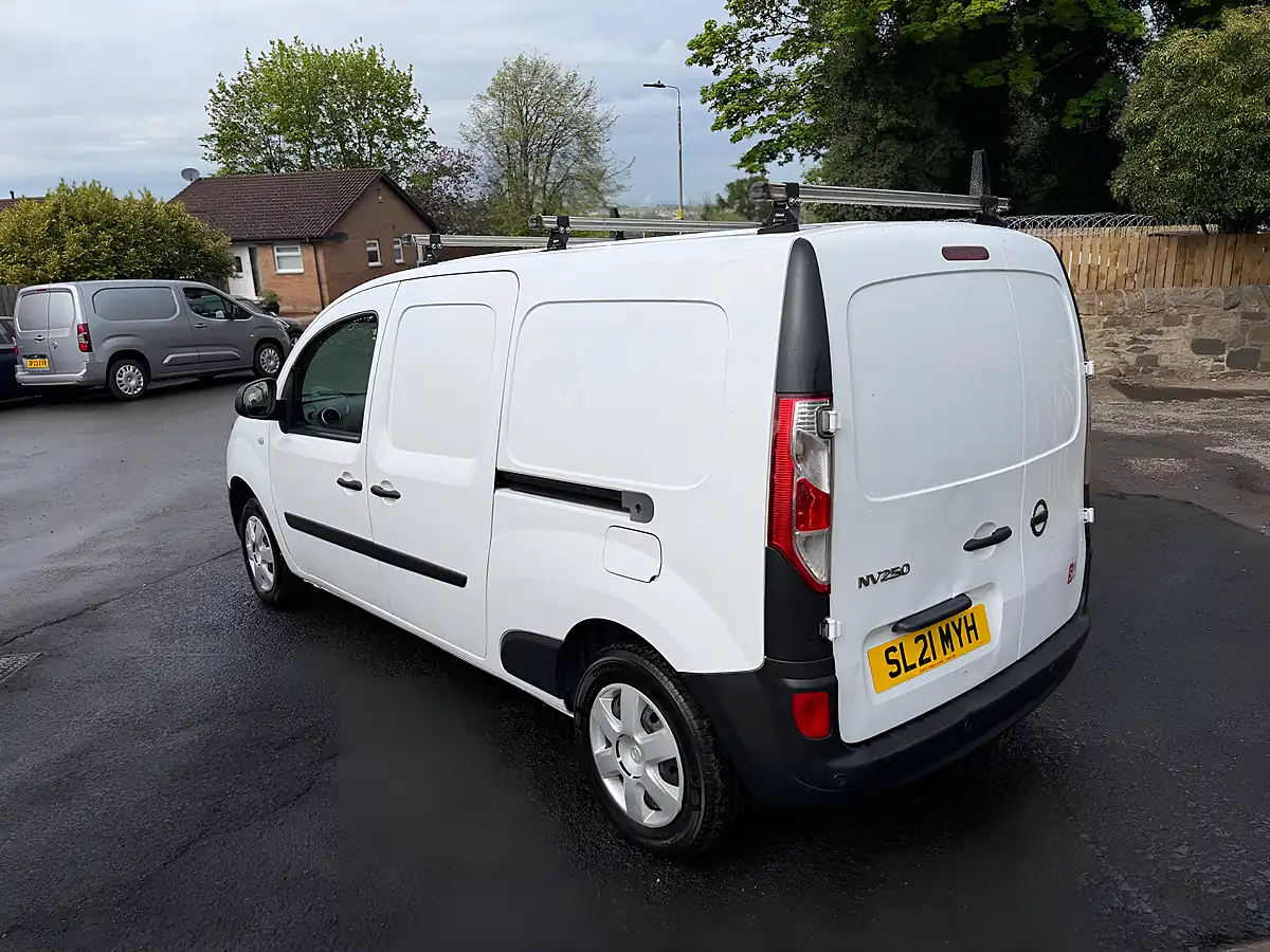 Used 2021 Nissan NV250 Acenta White - Interior and Exterior details 4