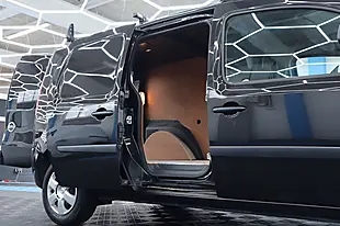 Used 2021 Nissan NV250 Tekna Black - Interior and Exterior details 14