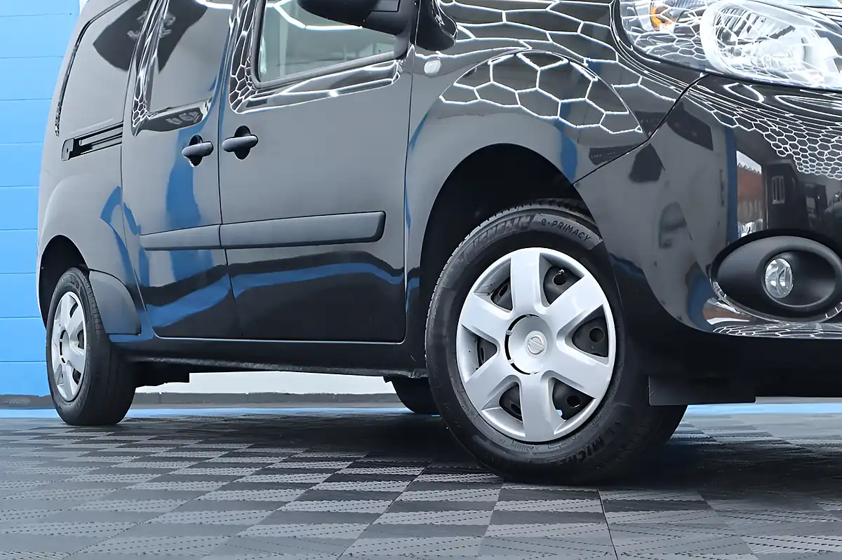Used 2021 Nissan NV250 Tekna Black - Interior and Exterior details 3