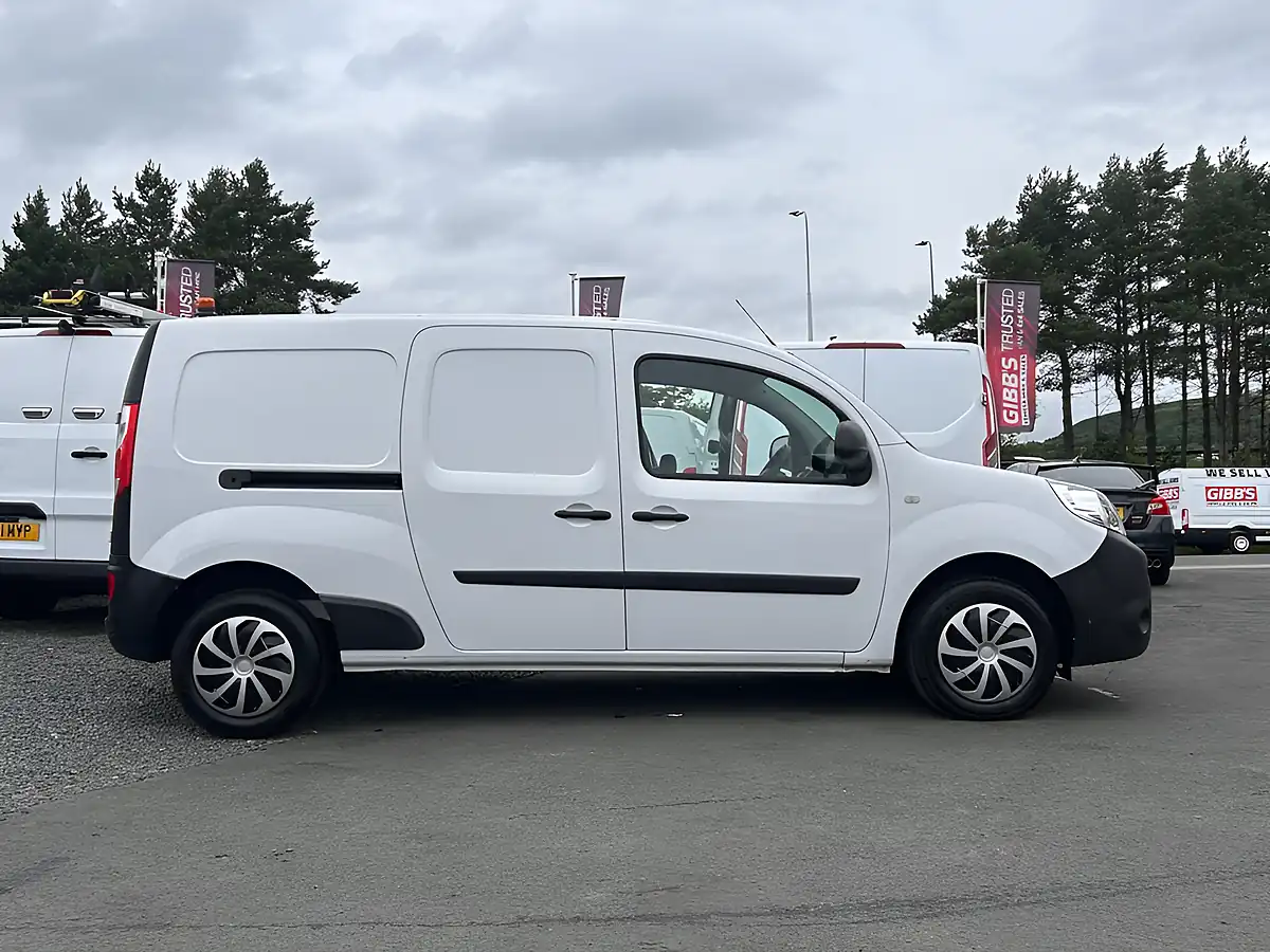 Used 2021 Nissan NV250 Visia White - Interior and Exterior details 3