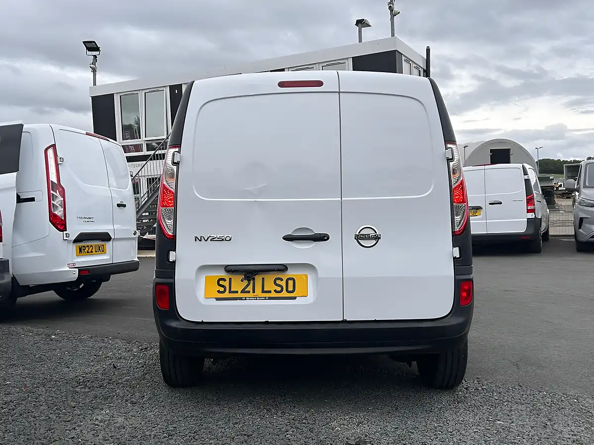 Used 2021 Nissan NV250 Visia White - Interior and Exterior details 5
