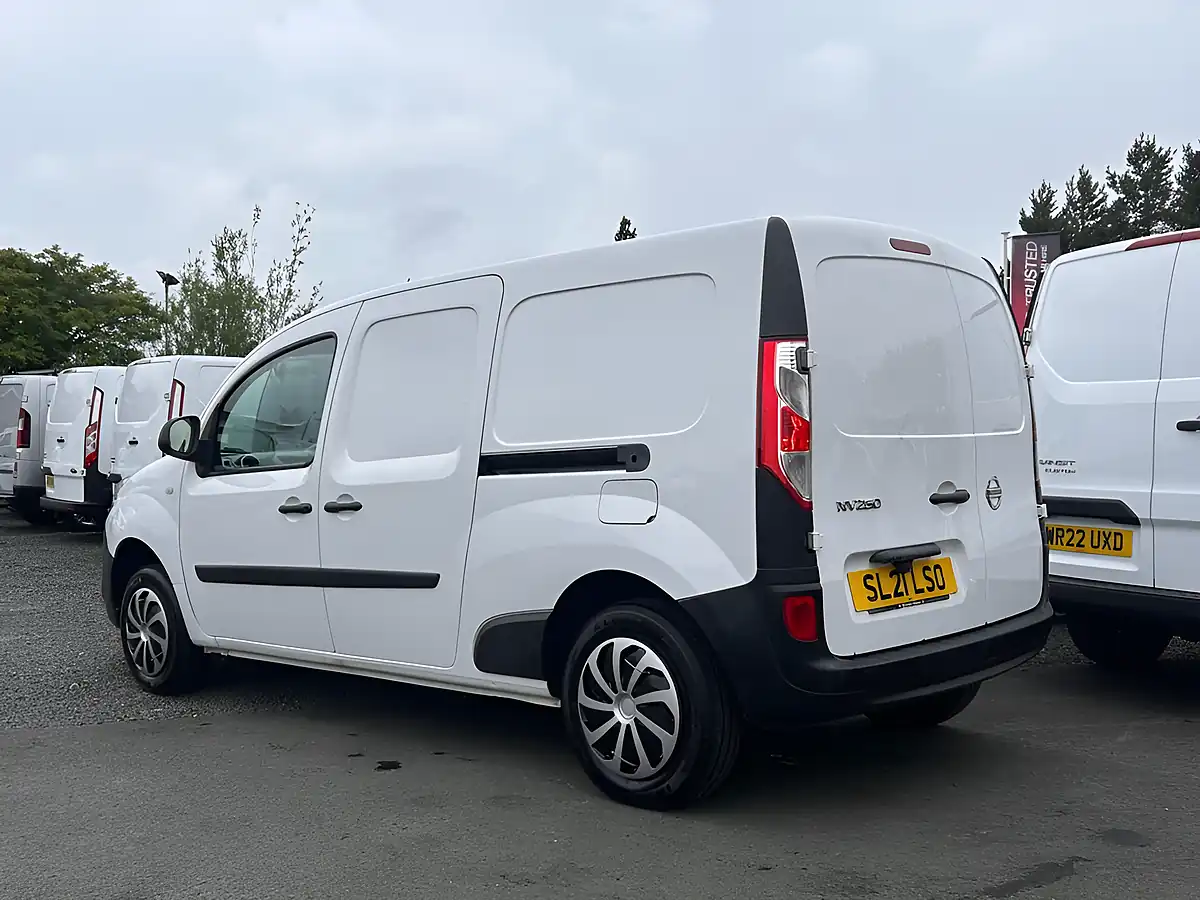 Used 2021 Nissan NV250 Visia White - Interior and Exterior details 7