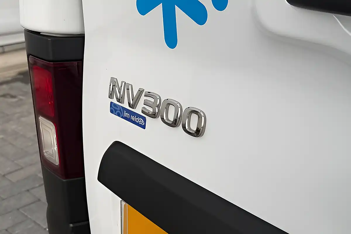 Used 2021 Nissan NV300 Acenta Fridge Van L2H1 White - Interior and Exterior details 13