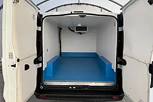 Used 2021 Nissan NV300 Acenta Fridge Van L2H1 White - Interior and Exterior details 14