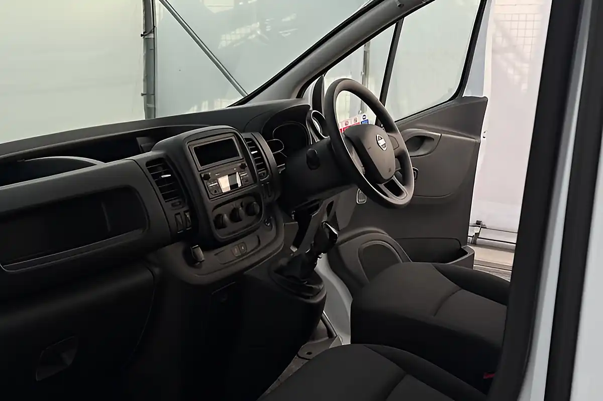Used 2021 Nissan NV300 Acenta Fridge Van L2H1 White - Interior and Exterior details 15