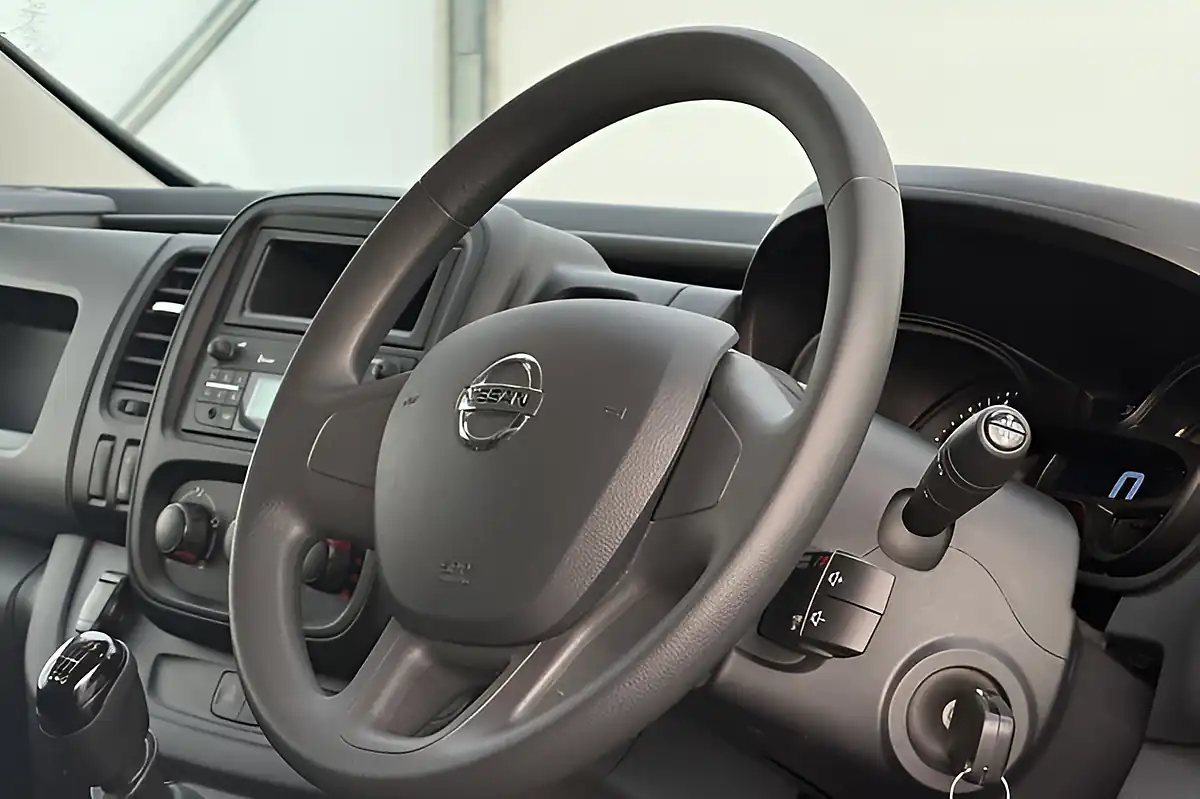 Used 2021 Nissan NV300 Acenta Fridge Van L2H1 White - Interior and Exterior details 16