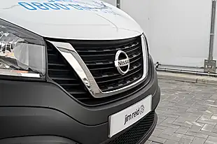 Used 2021 Nissan NV300 Acenta Fridge Van L2H1 White - Interior and Exterior details 6