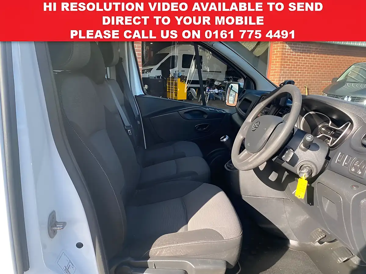 Used 2021 Nissan NV300 Acenta White - Interior and Exterior details 3