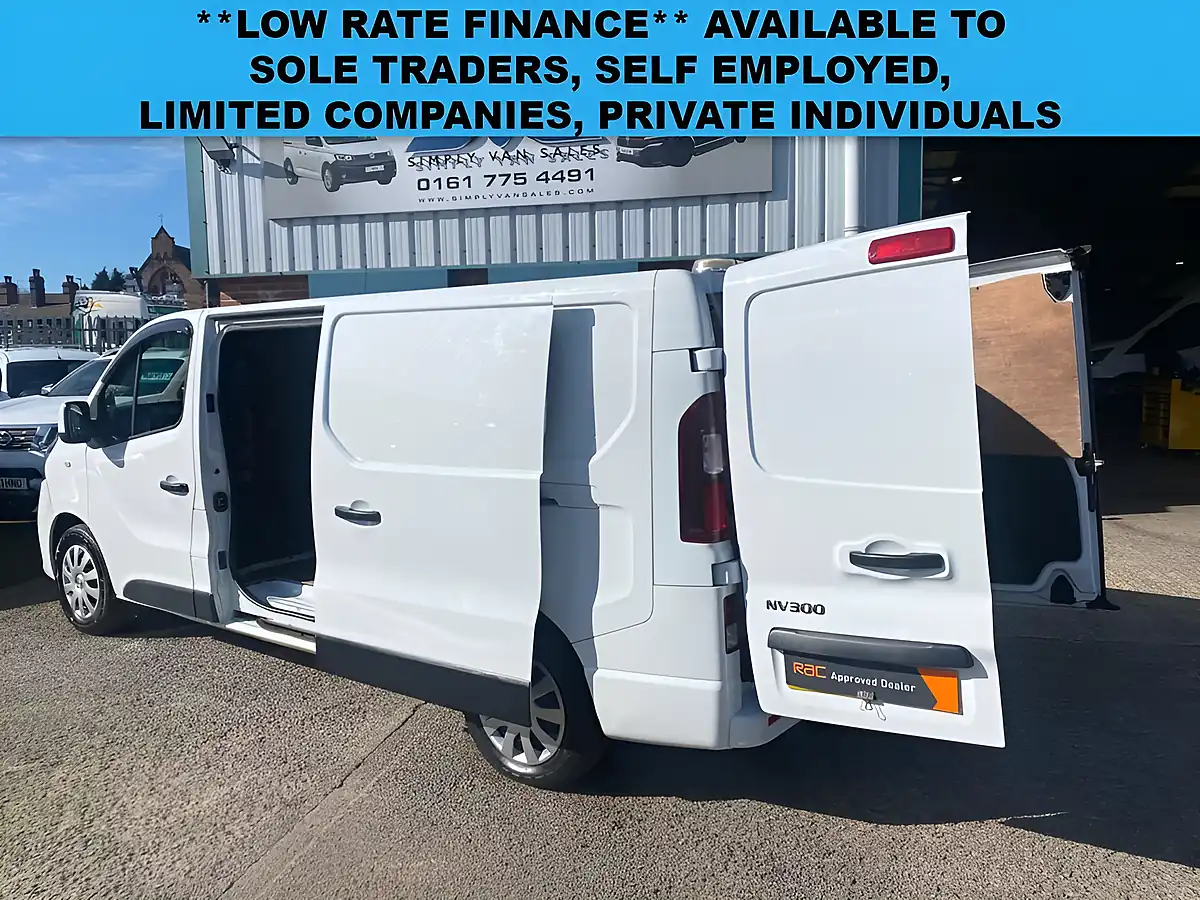 Used 2021 Nissan NV300 Acenta White - Interior and Exterior details 8