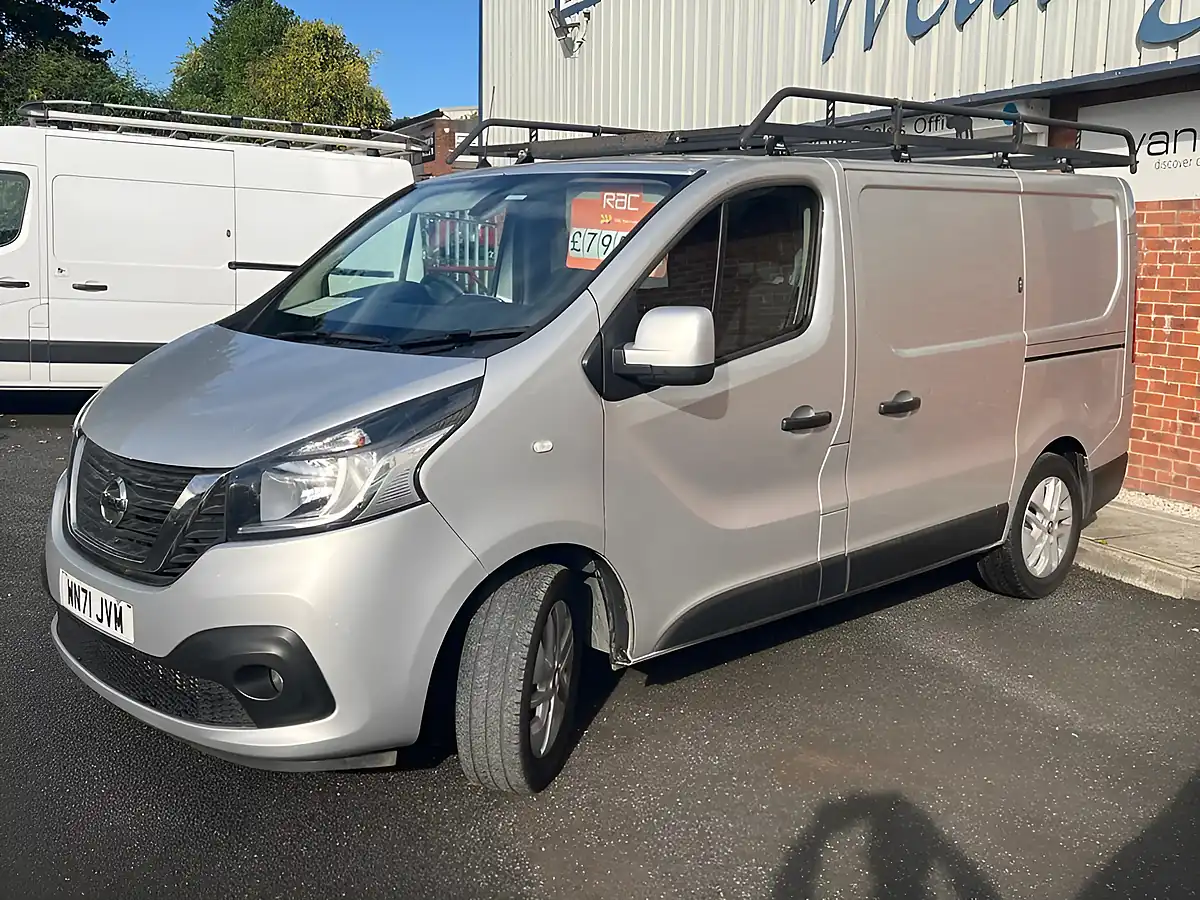 Used 2021 Nissan NV300 Tekna Grey - Interior and Exterior details 2