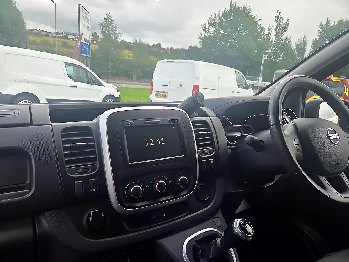 Used 2021 Nissan NV300 Tekna L1 H1 Grey - Interior and Exterior details 20