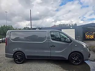 Used 2021 Nissan NV300 Tekna L1 H1 Grey - Interior and Exterior details 3