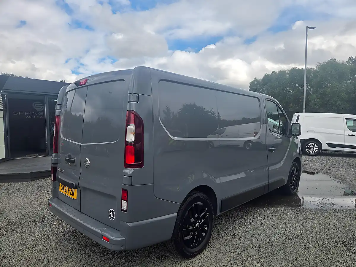 Used 2021 Nissan NV300 Tekna L1 H1 Grey - Interior and Exterior details 5